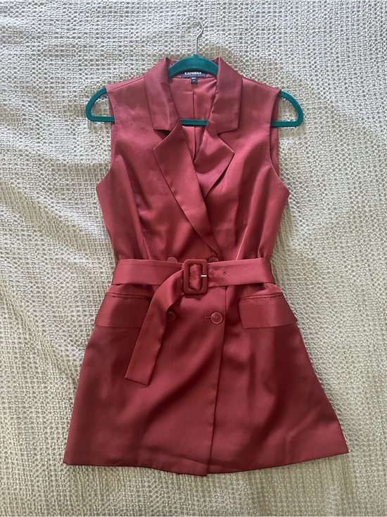 Express Dresses & Skirts - Express Sleeveless Belted Blazer Long Vest in Rust Red